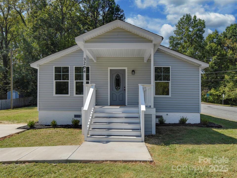 3204 Amay James Avenue, Charlotte, Karolina Północna 28208, USA