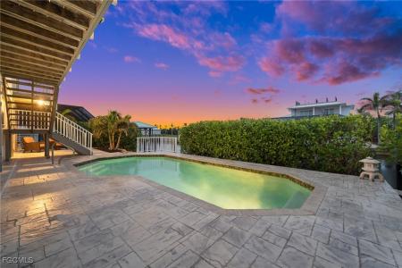 2324 Cherimoya Lane, St James City, פלורידה 33956, ארצות הברית של אמריקה