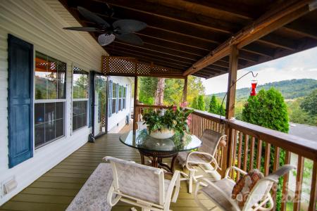 304 Golden Aster Road, Swannanoa, شمال كارولينا 28778, الولايات المتحدة