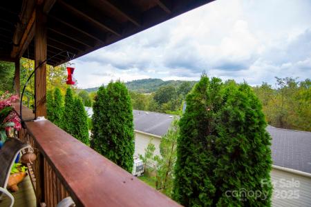 304 Golden Aster Road, Swannanoa, شمال كارولينا 28778, الولايات المتحدة