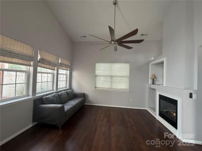 9104 Meadowmont View Drive, Charlotte, North Carolina 28269, HOA KỲ