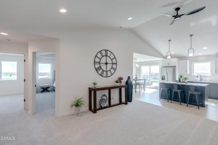 5515 Davies Drive, Bismarck, North Dakota 58503, USA