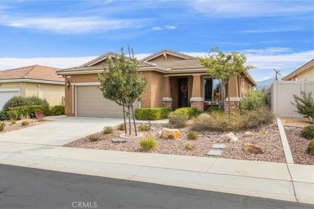 358 Linnea Fields, Beaumont, Kalifornia 92223, USA