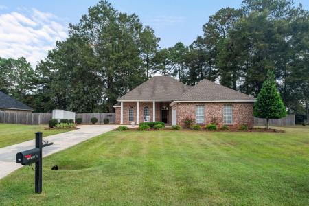 101 Archel St., Petal, Mississippi 39465, USA