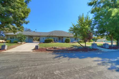 41345 Singing Hills Circle, Ahwahnee, California 93601