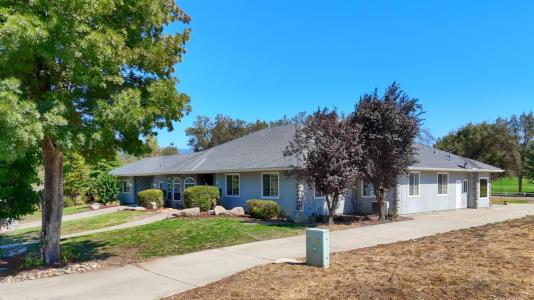 41345 Singing Hills Circle, Ahwahnee, California 93601