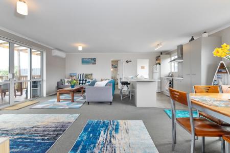 9 Weka Street, Mangawhai, Kaipara District 0505, New Zealand