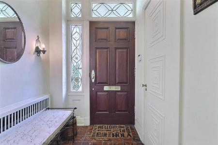 4850  Ch. Circle, Montréal (Côte-des-Neiges/Notre-Dame-de-Grâce), Quebec H3W 1Z4, Canada