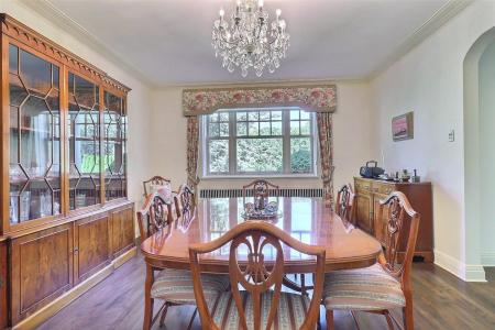 4850  Ch. Circle, Montréal (Côte-des-Neiges/Notre-Dame-de-Grâce), Quebec H3W 1Z4, Canada