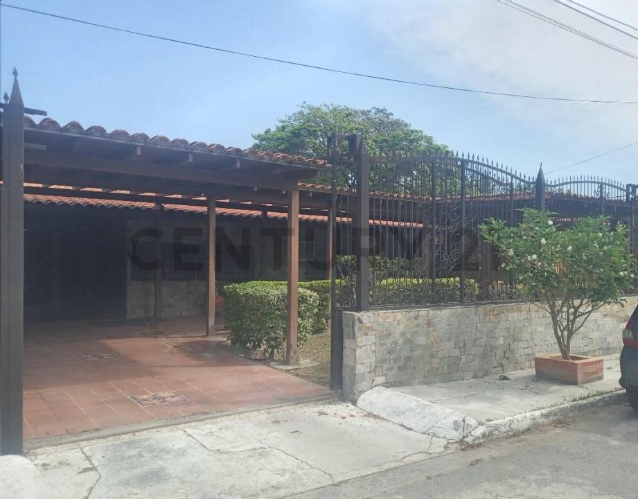Urbanización Campestre La Castellana Vende Casa en Guacara San Joaquín, Guacara, Carabobo 2015, ונצואלה