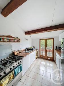 Ceret, Languedoc-Roussillon 66400, France