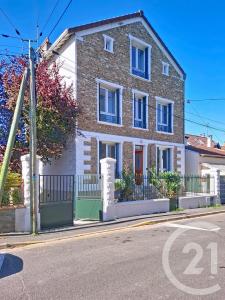 Melun, Île-de-France 77000, France