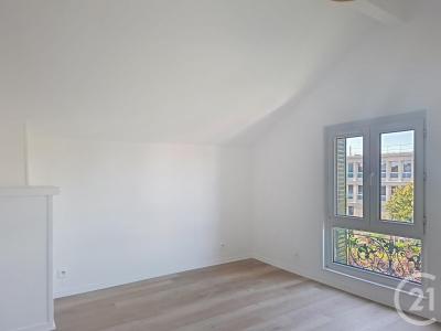 Melun, Île-de-France 77000, France