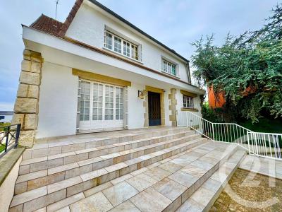 Colombes, Île-de-France 92700, France