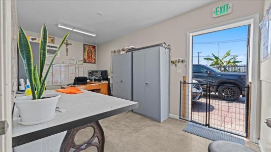 1790 Industrial Way, Los Angeles, California 90023, Estados Unidos