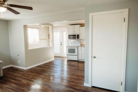 1424 SW 4th Avenue, Aberdeen, South Dakota 57401, HOA KỲ