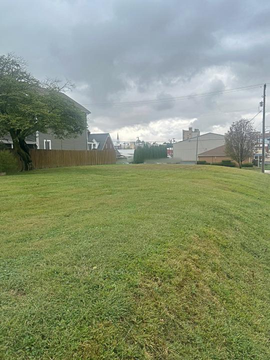 209 E Oak Street, Washington, Indiana 47501