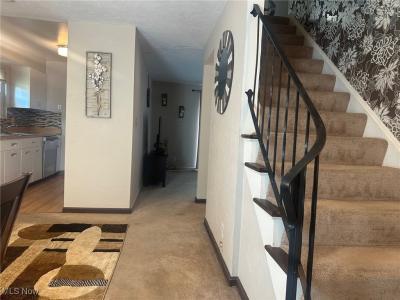 101 A Chatham Way, Mayfield Heights, Ohio 44124, Estados Unidos