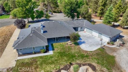 41345 Singing Hills Circle, Ahwahnee, Kaliforniya 93601, Amerika Birleşik Devletleri