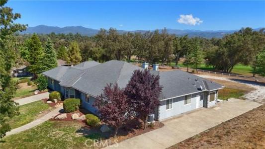 41345 Singing Hills Circle, Ahwahnee, Kaliforniya 93601, Amerika Birleşik Devletleri