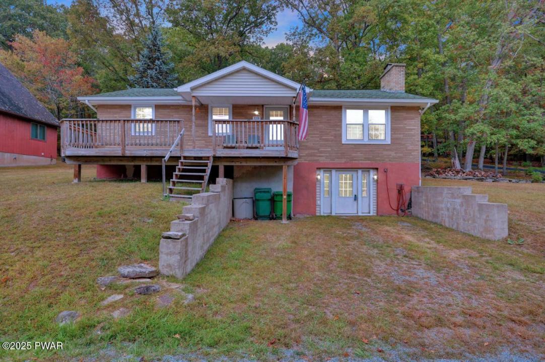 115 1st Street, Lakeville, Pennsylvania 18438, USA