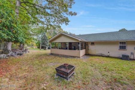 115 1st Street, Lakeville, Pennsylvania 18438, USA