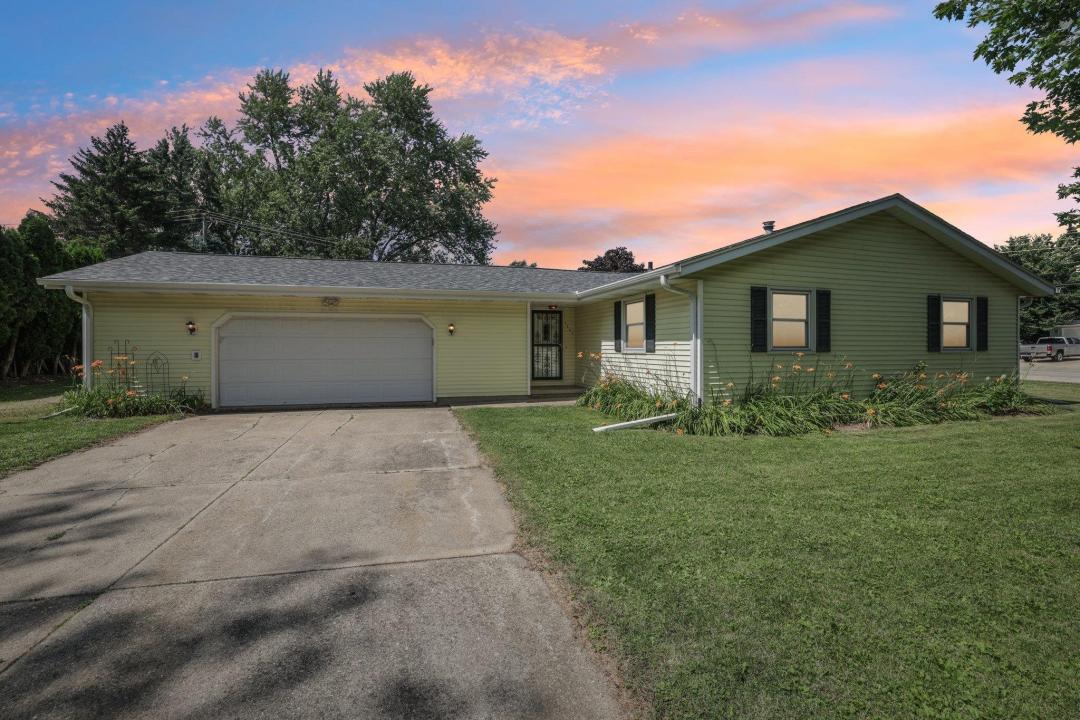 1552 Johnson Street, Stoughton, 威斯康辛州 53589, 美国