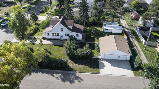 417 Central Ave N, Hazen, North Dakota 58545, USA