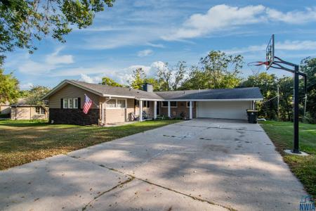 306 Pelletier Dr, Sioux City, Iowa 51104, USA