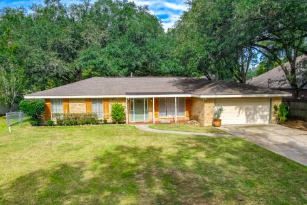 1036 Carroll St., Mandeville, Louisiana 70448, USA