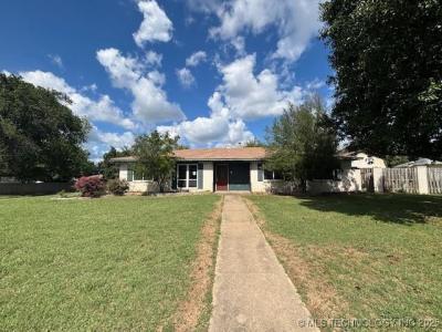 711 E Lucy Avenue, Sallisaw, Oklahoma 74955, États-Unis