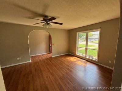 711 E Lucy Avenue, Sallisaw, Oklahoma 74955, États-Unis