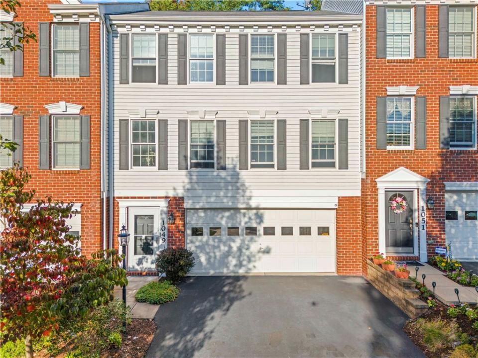 1049 Bayberry Dr., Canonsburg, Pennsylvanie 15317, États-Unis