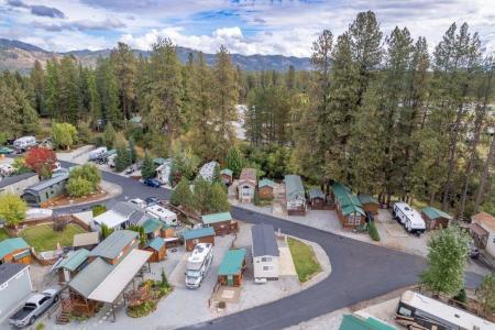 16 Songbird Ln, Usk, Washington 99180, Estados Unidos