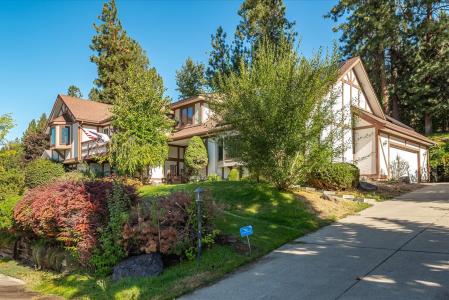 10048 N SEMINOLE Dr, Spokane, Waszyngton 99208, USA