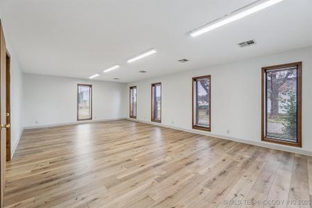 1236 E Main Street, Cushing, オクラホマ 74023, アメリカ合衆国