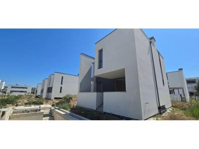 Gjiri I Lalzit, Durrës, Albania