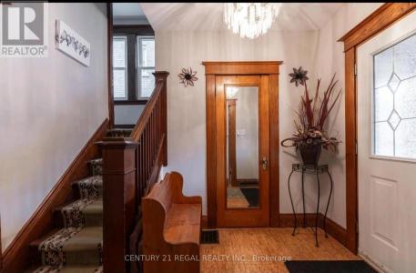 133 EASTBOURNE AVENUE, Hamilton (st. Clair), オンタリオ L8M 2M9, カナダ