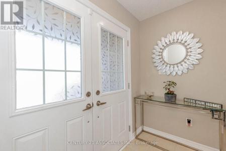 4622 KEYSTONE CRESCENT, Burlington (alton), Ontario L7M 0L9, Canada