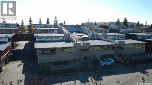 8 275 ALPINE CRESCENT, Swift Current, ساسكاتشوان S9H 4T5, كندا
