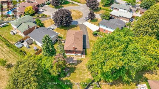 529 CARMAN COURT, Oshawa (donevan), Ontario L1H 6K5, CANADÁ