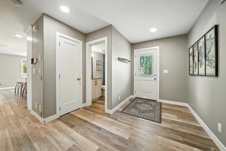 6 WILTSHIRE PLACE, Red Deer, Alberta T4N 6B7, Canada