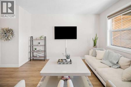 201 COOPERSWOOD GREEN SOUTHWEST, Airdrie, Alberta T3B 3Y6, Canada