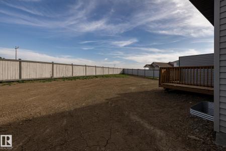 8645 97 AVENUE, Morinville, 阿尔伯塔 T8R 2S1, 加拿大