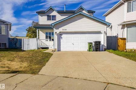 1534 49A STREET NW, Edmonton, Alberta T6L 6Y5, Canada