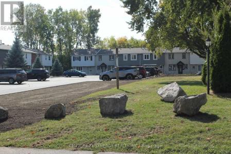 662 HOCHELAGA STREET, Ottawa, Ontario K1K 2E9, Canada