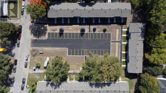 662 HOCHELAGA STREET, Ottawa, Ontario K1K 2E9, Canada