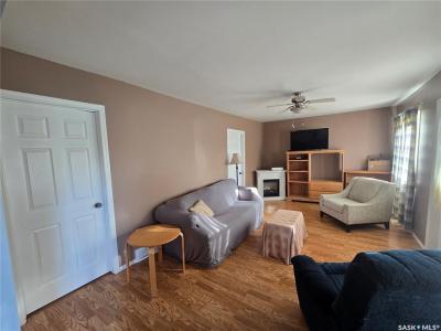 315 GOVERNMENT ROAD, Stoughton, Saskatchewan S0G 4T0, Canadá