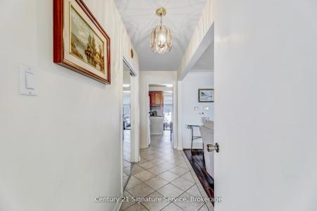 8026 MAYFIELD ROAD, Caledon, אונטריו L7E 0W2, קנדה 