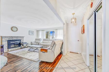 8026 MAYFIELD ROAD, Caledon, אונטריו L7E 0W2, קנדה 